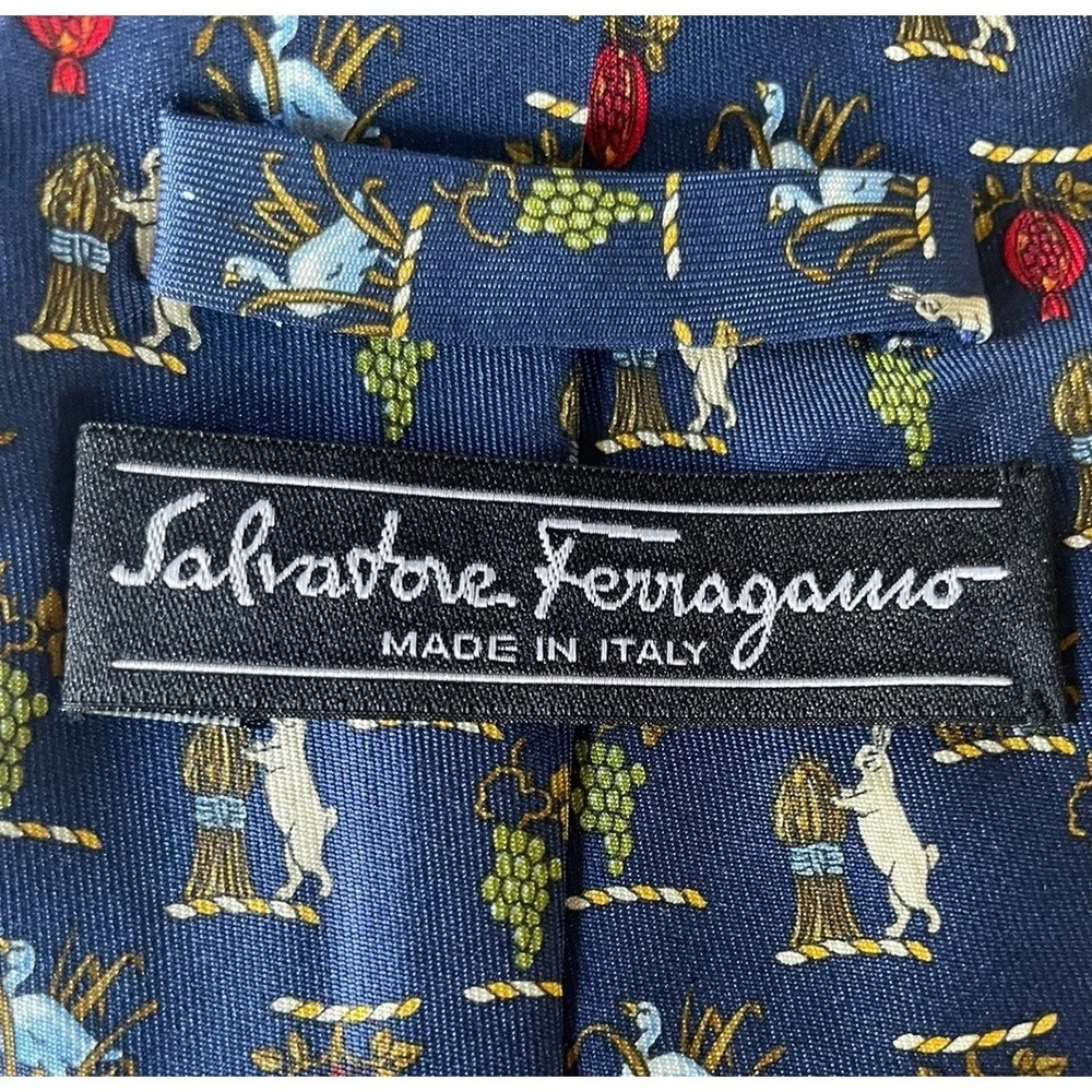 New Salvatore Ferragamo Silk Necktie Rabbit Fall Leaves Grapes 3.75